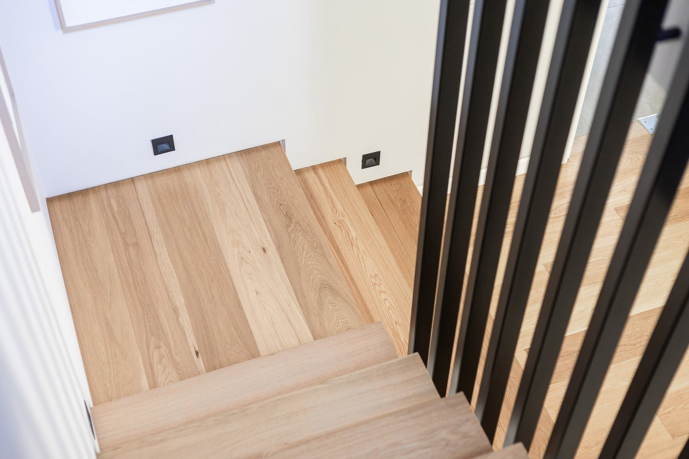 How to Finish Red Oak Without Pink Undertones